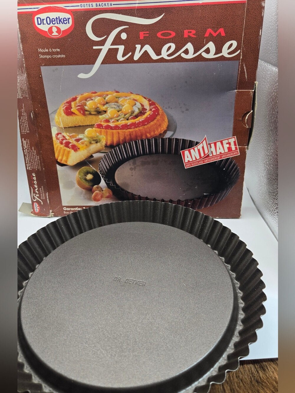Dr. Oetker Finesse series flan tin features non-stick coating With Original Box